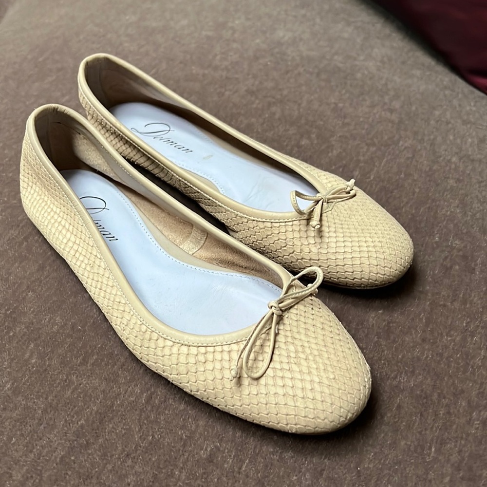 Delman Ballet Flats